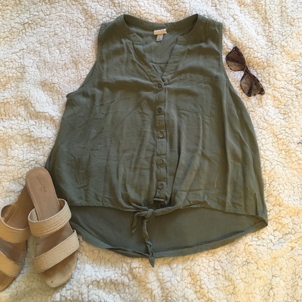 “A new day” tie front top